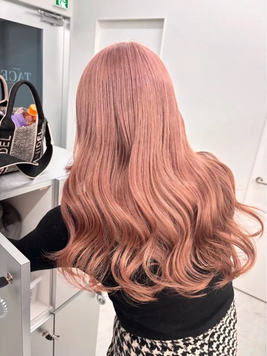 カラー tace新宿 あおいのヘアスタイル