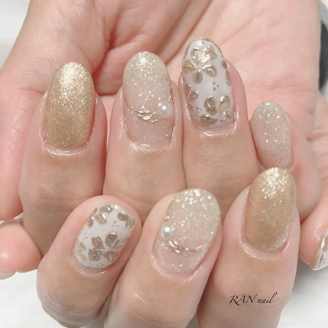 ネイル 成人式 フラッシュネイル フラワーネイル 卒業式 キラキラネイル ハンドネイル フットネイル RAN nailのネイルデザイン