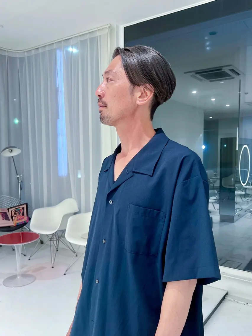 ショート カラー メンズ メンズブリーチ ブリーチ ケアブリーチ ダークグレー BOB men's KIRAのヘアスタイル