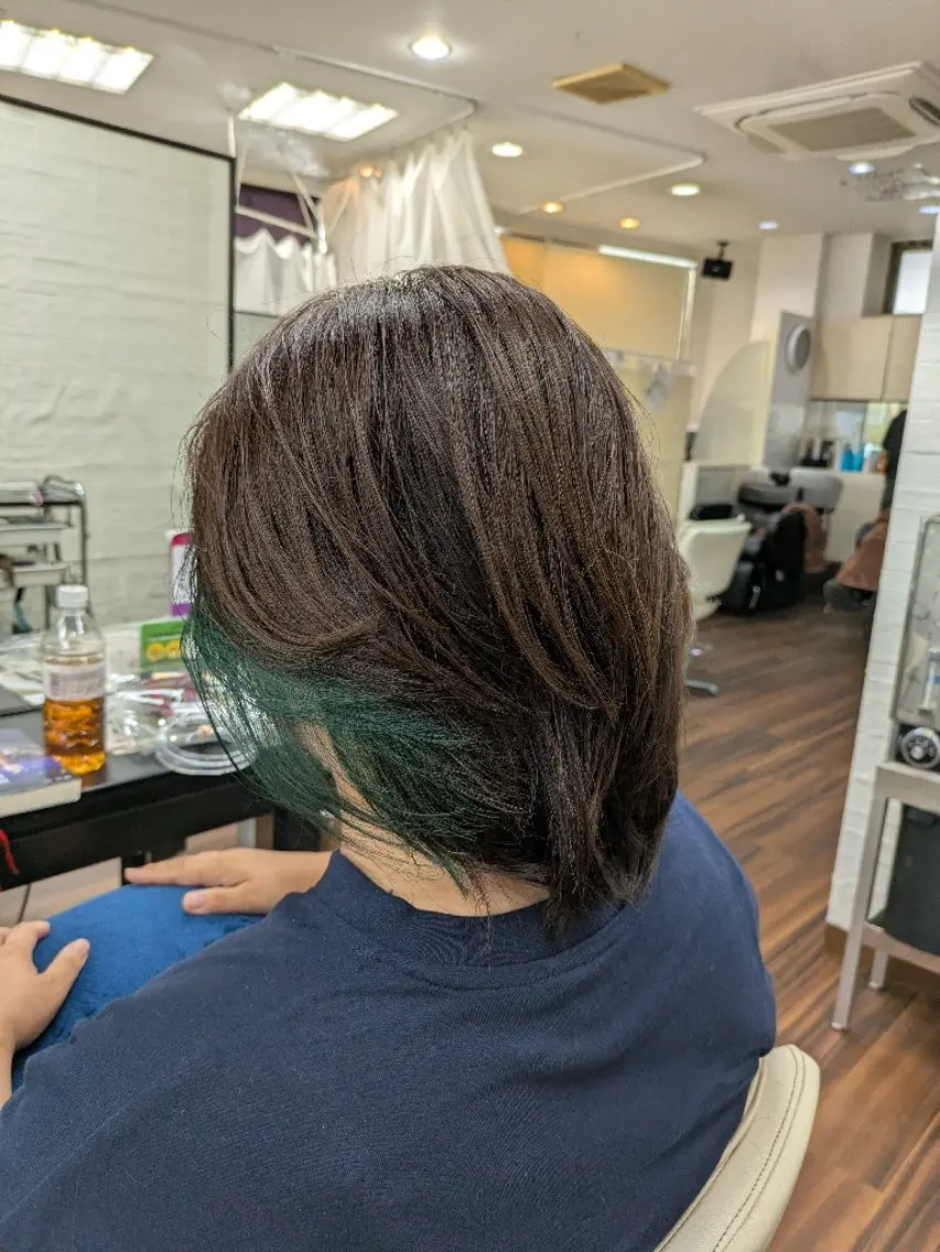 カラー イヤリングカラー 大人女性カット/ヘア セット✨️片本🌸のヘアスタイル