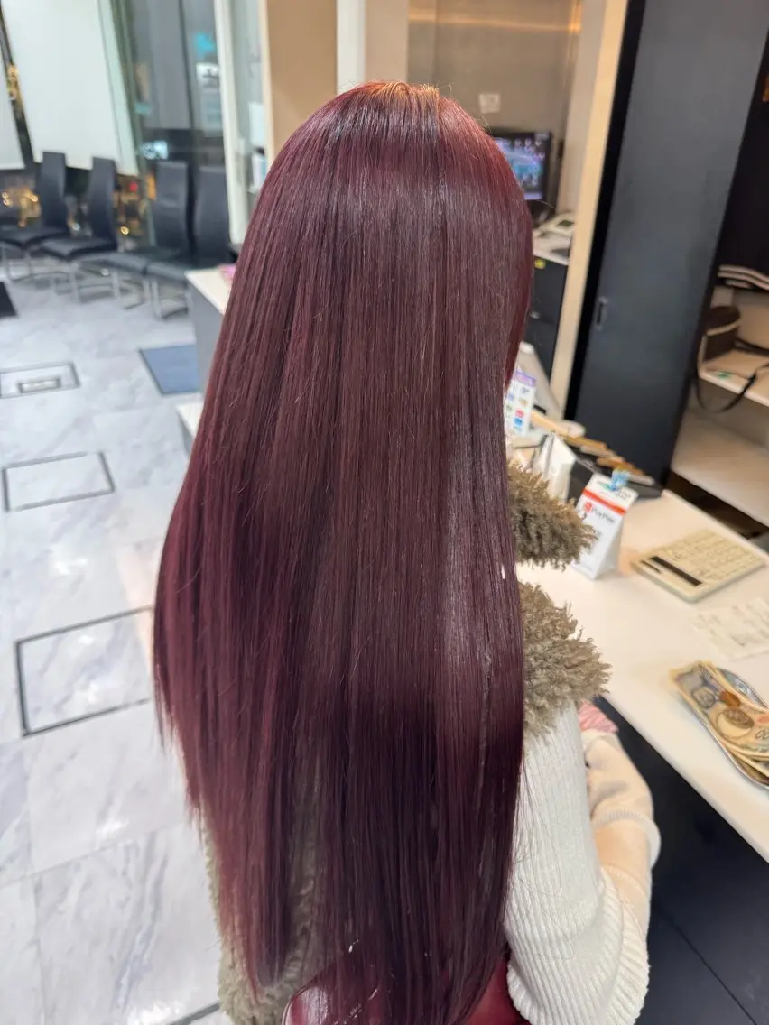 ロング カラー 切りっぱなしボブ ブリーチ デザインカラー ダブルカラー ハイトーンカラー カット ヘアカラー トリートメント 目黒 碧人のヘアスタイル