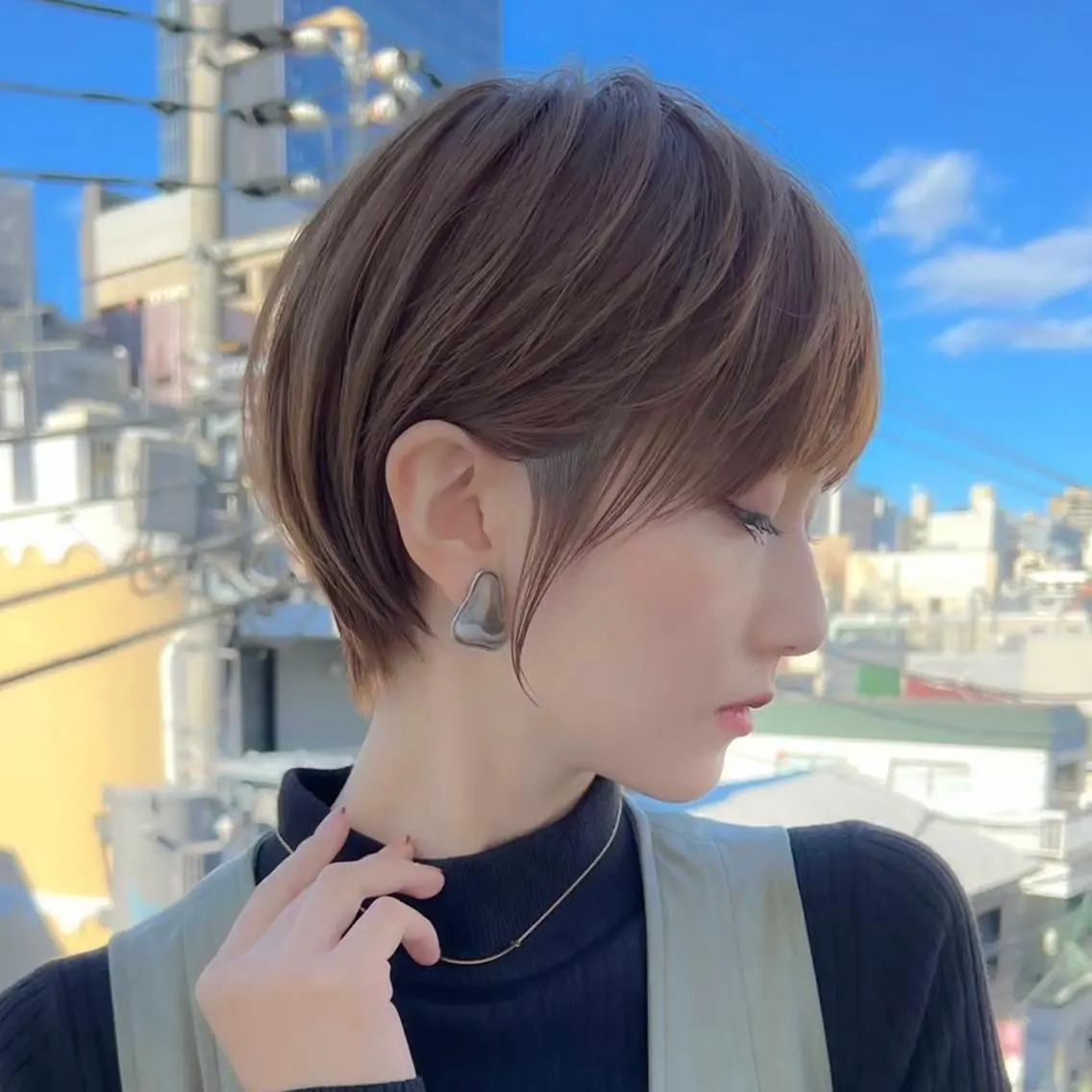 ショート 前下がりボブ ワンレンボブ アッシュ ボブ くせ毛 カット トリートメント 縮毛矯正/レイヤー taiga🐯のヘアスタイル