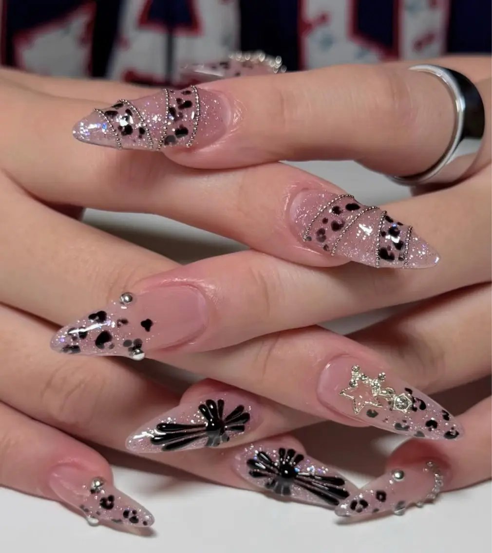 ネイル ねね🎀 Melia nailのネイルデザイン