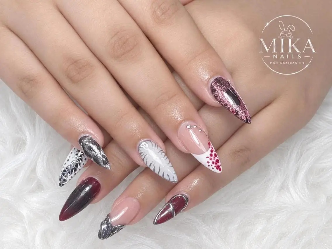 ネイル アートネイル チークネイル ドット フットネイル フレンチネイル ハンドネイル Mika Nailsのネイルデザイン