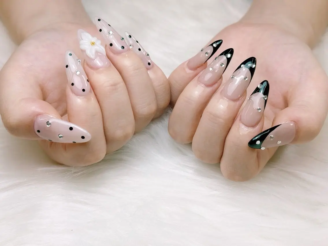 ロング ハンドネイル 28nails .thaoのネイルデザイン