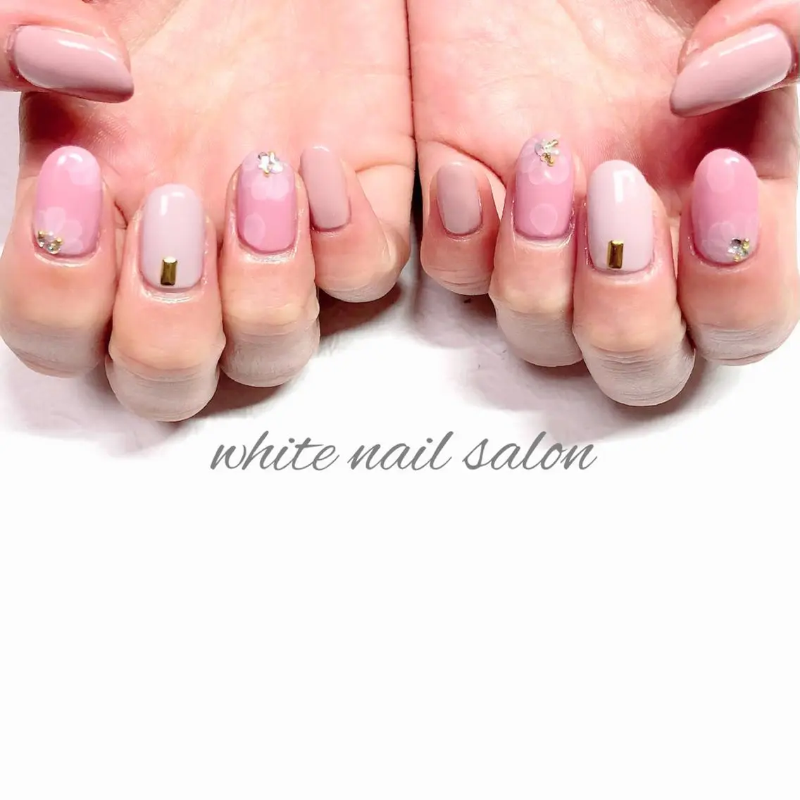 ネイル ジェルネイル ハードジェル 持ち込み ソフトジェル ハンドネイル white nail salonのネイルデザイン