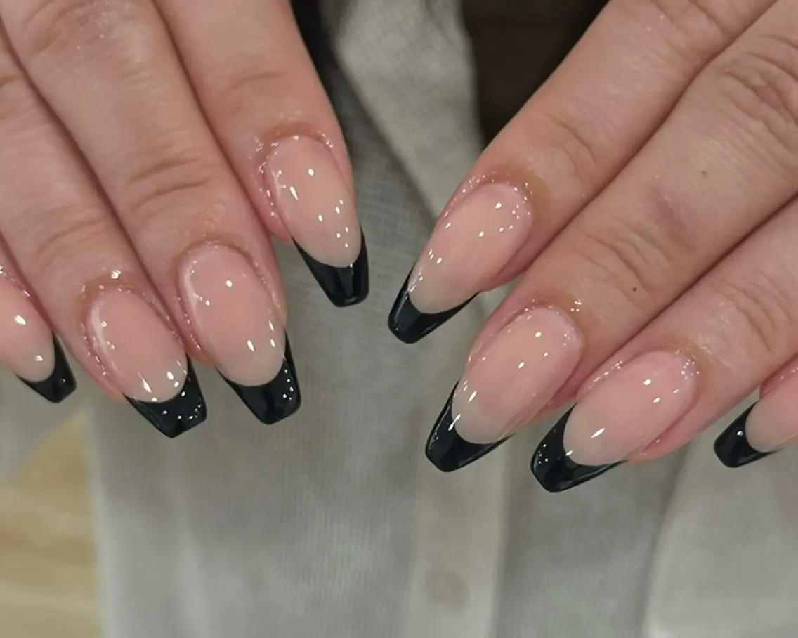 ネイル ハンドネイル フットネイル ATENA RIRIKAのネイルデザイン
