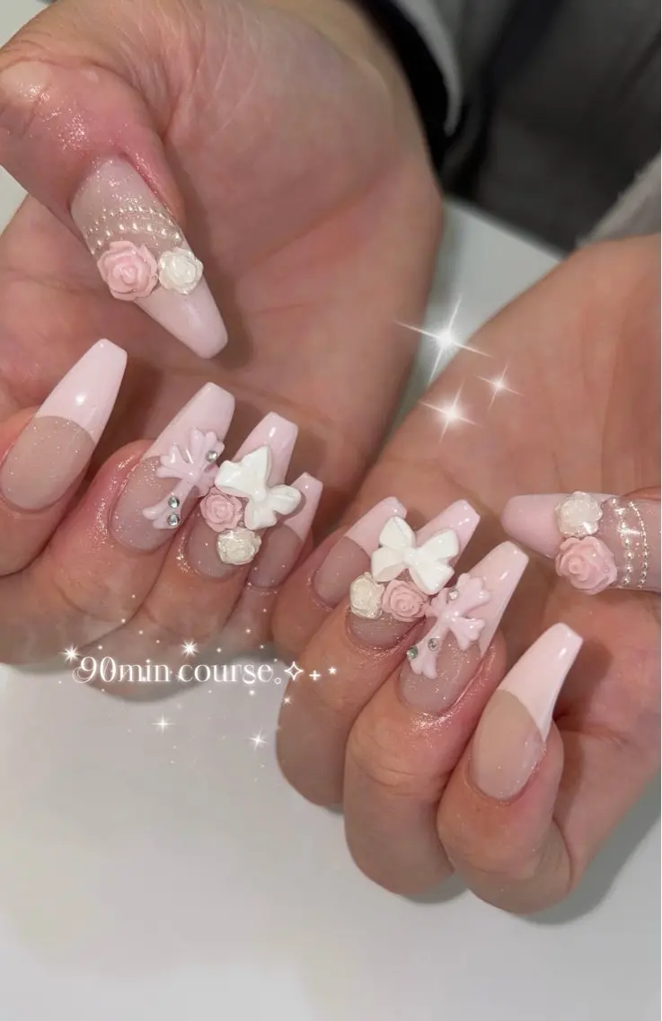 ネイル ハンドネイル ViViA momokaのネイルデザイン