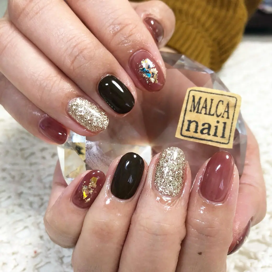 ミディアム カラー パーマ ヘアアレンジ キッズ ネイル マツエク・マツパ 荒木 莉奈のネイルデザイン