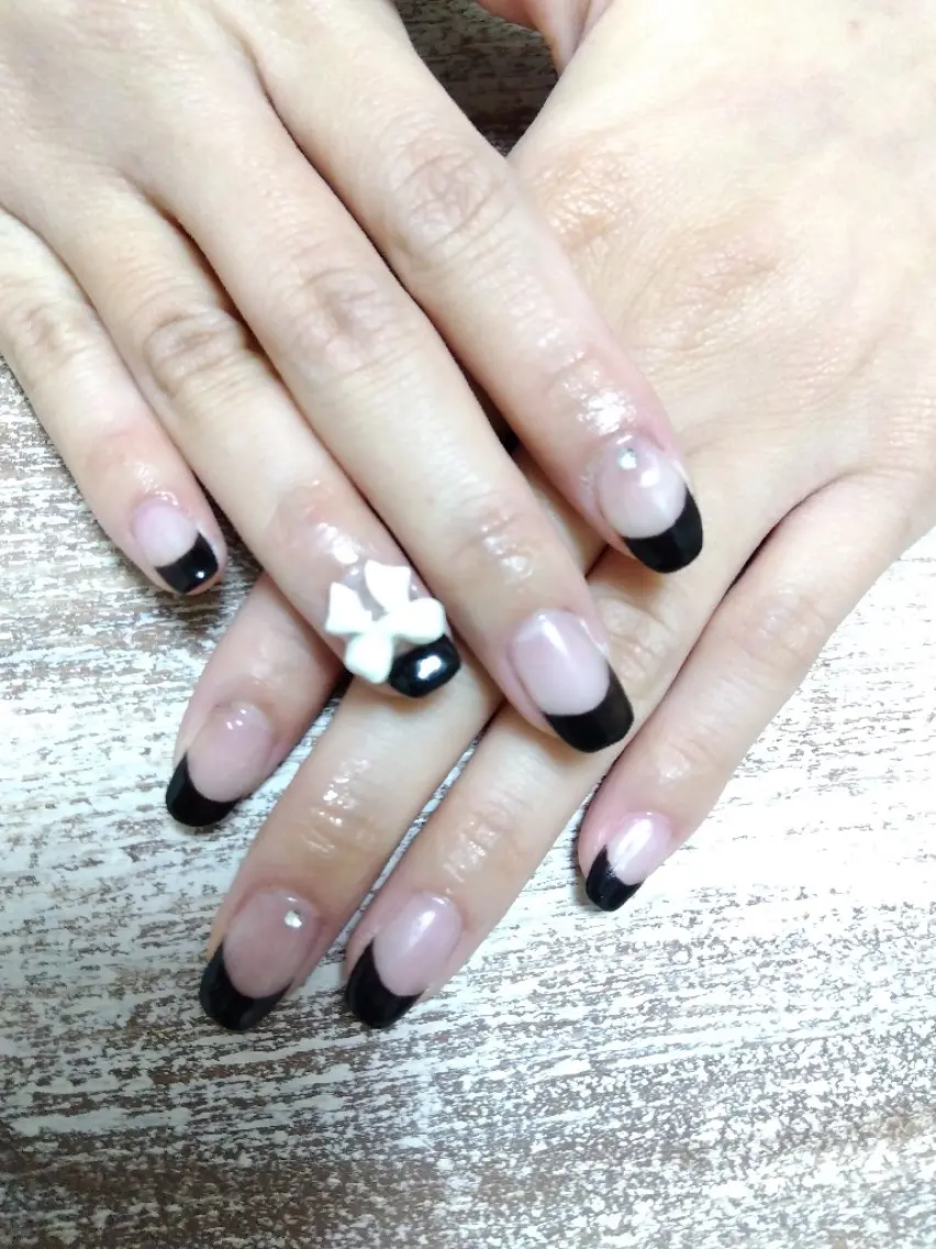ネイル リボン NailSalon Ne-Neのネイルデザイン
