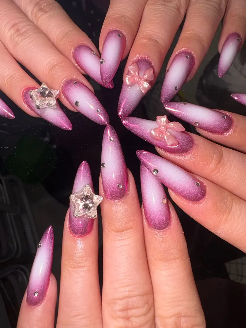ネイル チークネイル ロングネイル ミラーネイル 33nail✴️栄 スミレ❇️Gel-xのネイルデザイン