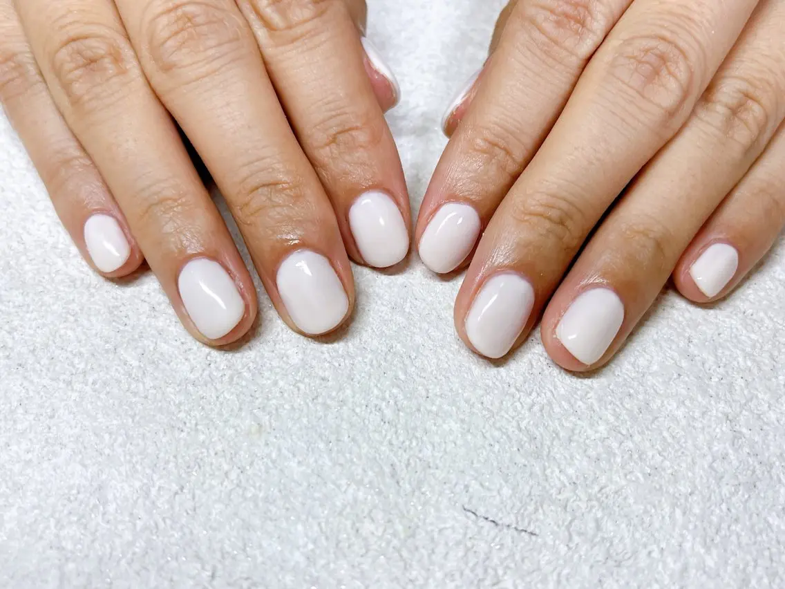 ネイル オーロラネイル フットネイル フレンチネイル ジェルネイル 韓国ネイル ハンドネイル mogunail &blowのネイルデザイン