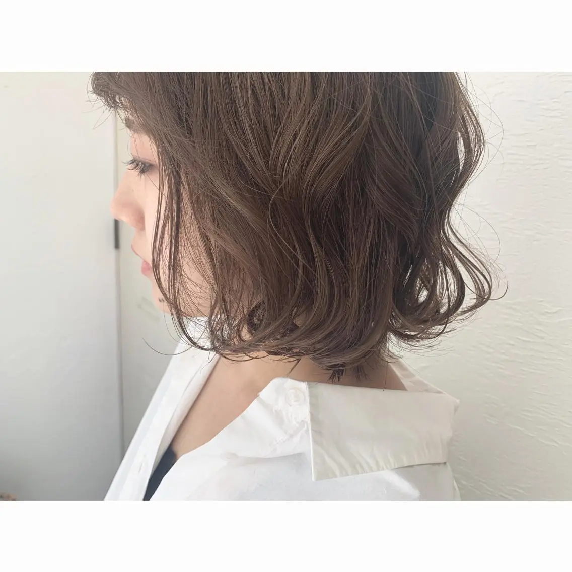 ミディアム カラー fio マナミのヘアスタイル