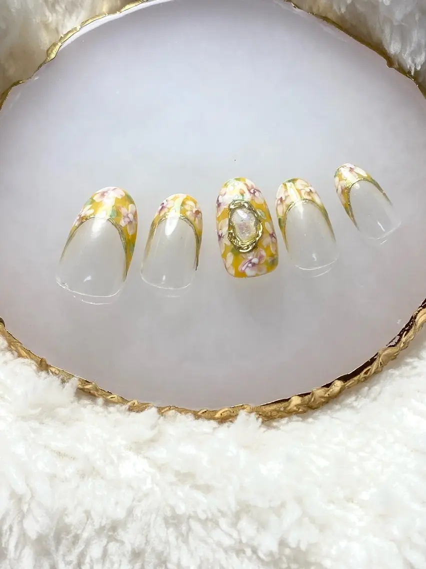ネイル アートネイル 7e. Nailのネイルデザイン
