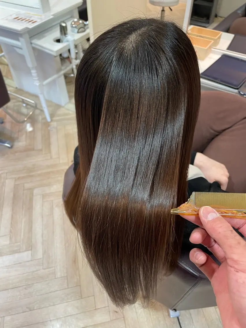 ロング カラー パーマ ベージュカラー ブリーチ ダブルカラー グレージュ ミルクティーベージュ 髪質改善美容師 個室サロン白金厚哉のヘアスタイル