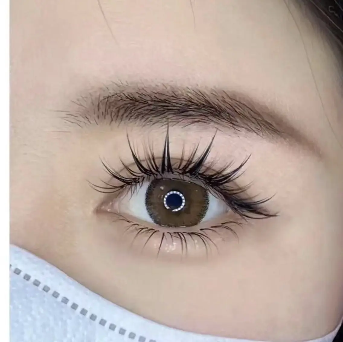 下エクステつけ放題3580円の写真