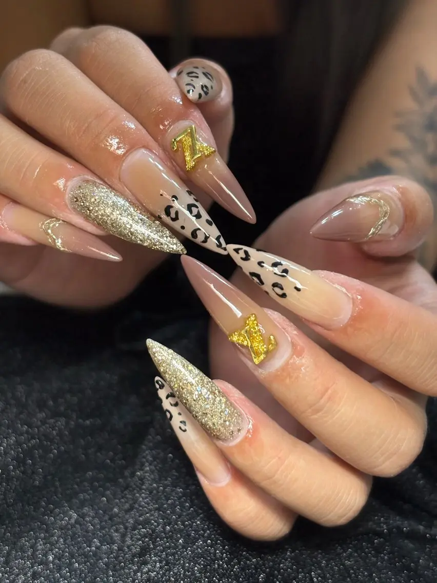 ネイル ハンドネイル ✴︎ Delightのネイルデザイン