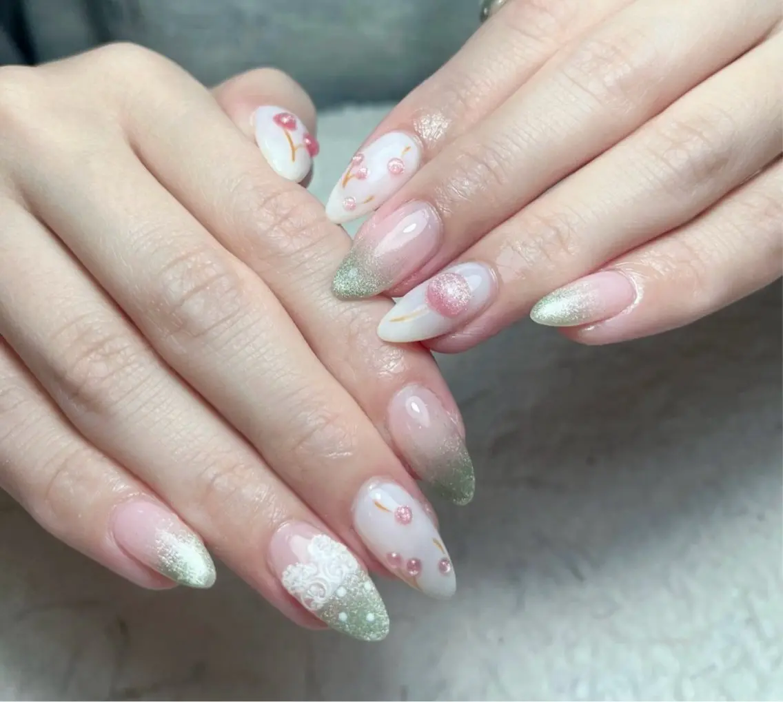 ネイル サト ミズキのネイルデザイン