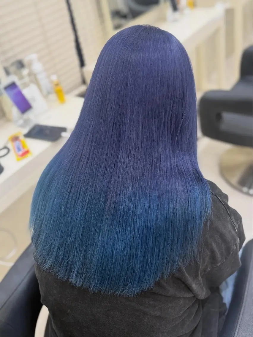 ロング カラー ヘアアレンジ ヘアカラー トリートメント 🌈くれは🎨デザイ ン🌟ダメージレスのヘアスタイル