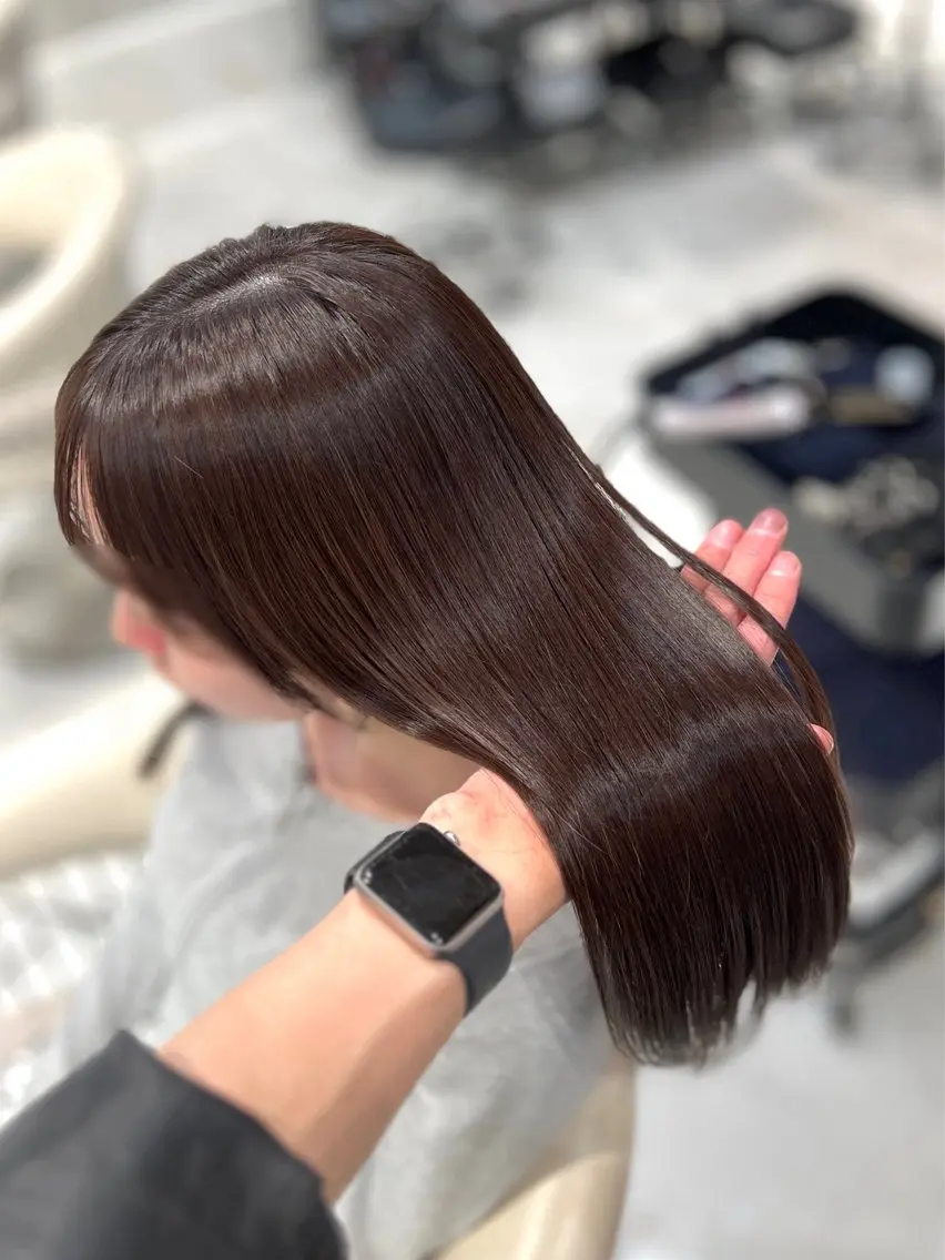 ロング カラー ブラウンカラー チョコレートブラウン レイヤー/グレージュ 渋谷表参道/小森波琉のヘアスタイル
