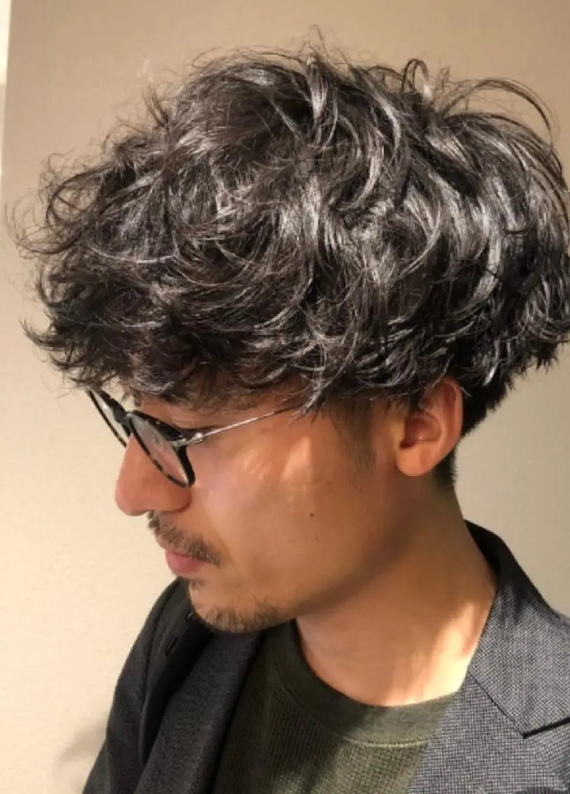 メンズカット&パーマ【刈り上げマッシュ、パーマスタイル】の写真