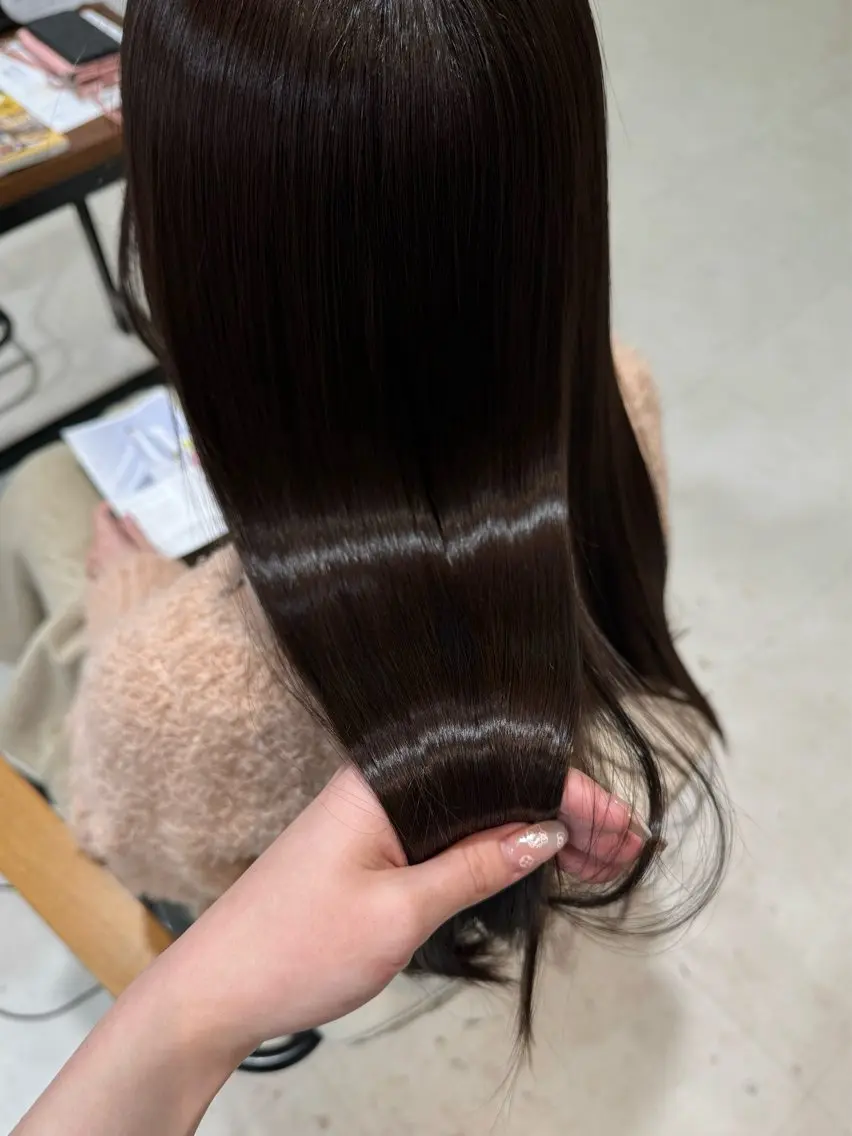 カラー amoretto kiraのヘアスタイル