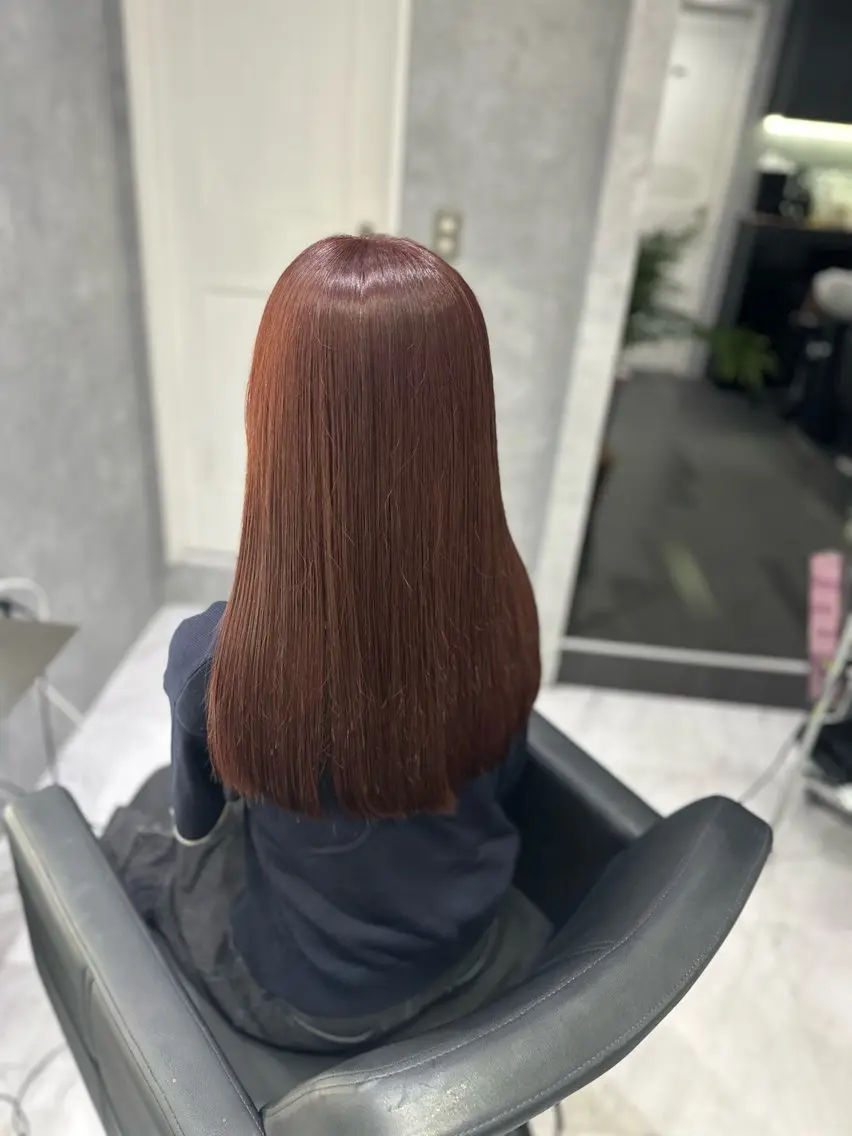 セミロング カラー ブラウンカラー ピンクカラー ピンクブラウン ヘアカラー 中村 さきのヘアスタイル
