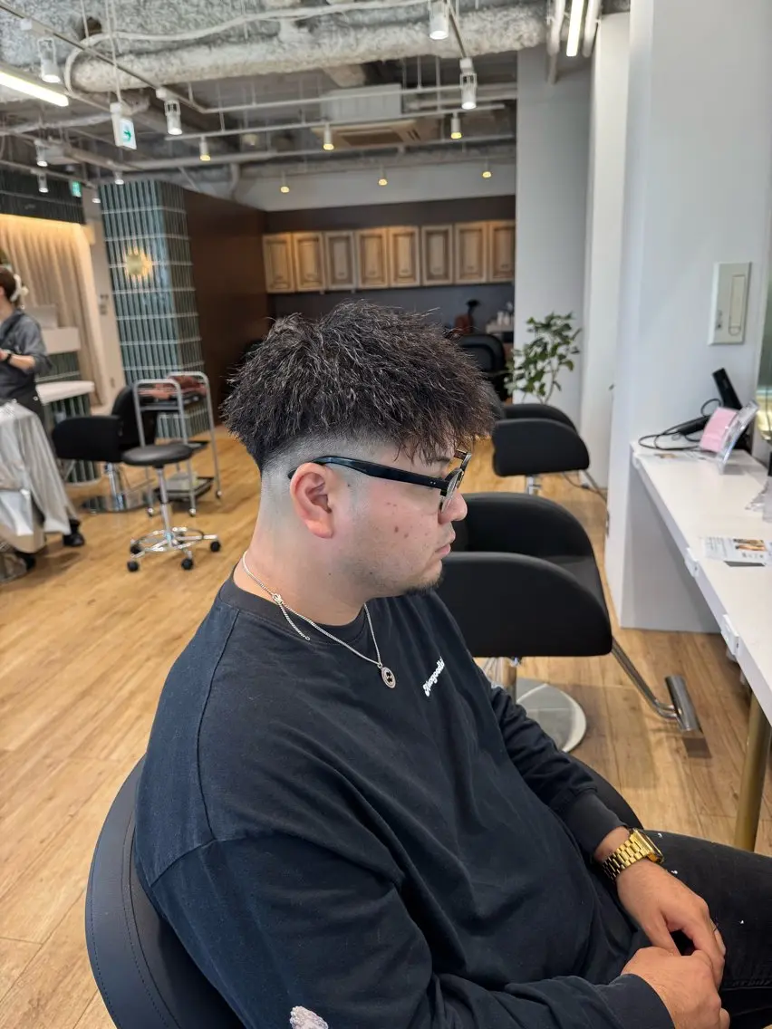 ショート ツイストパーマ カット パーマ メンズ特化 TAKUYAのヘアスタイル
