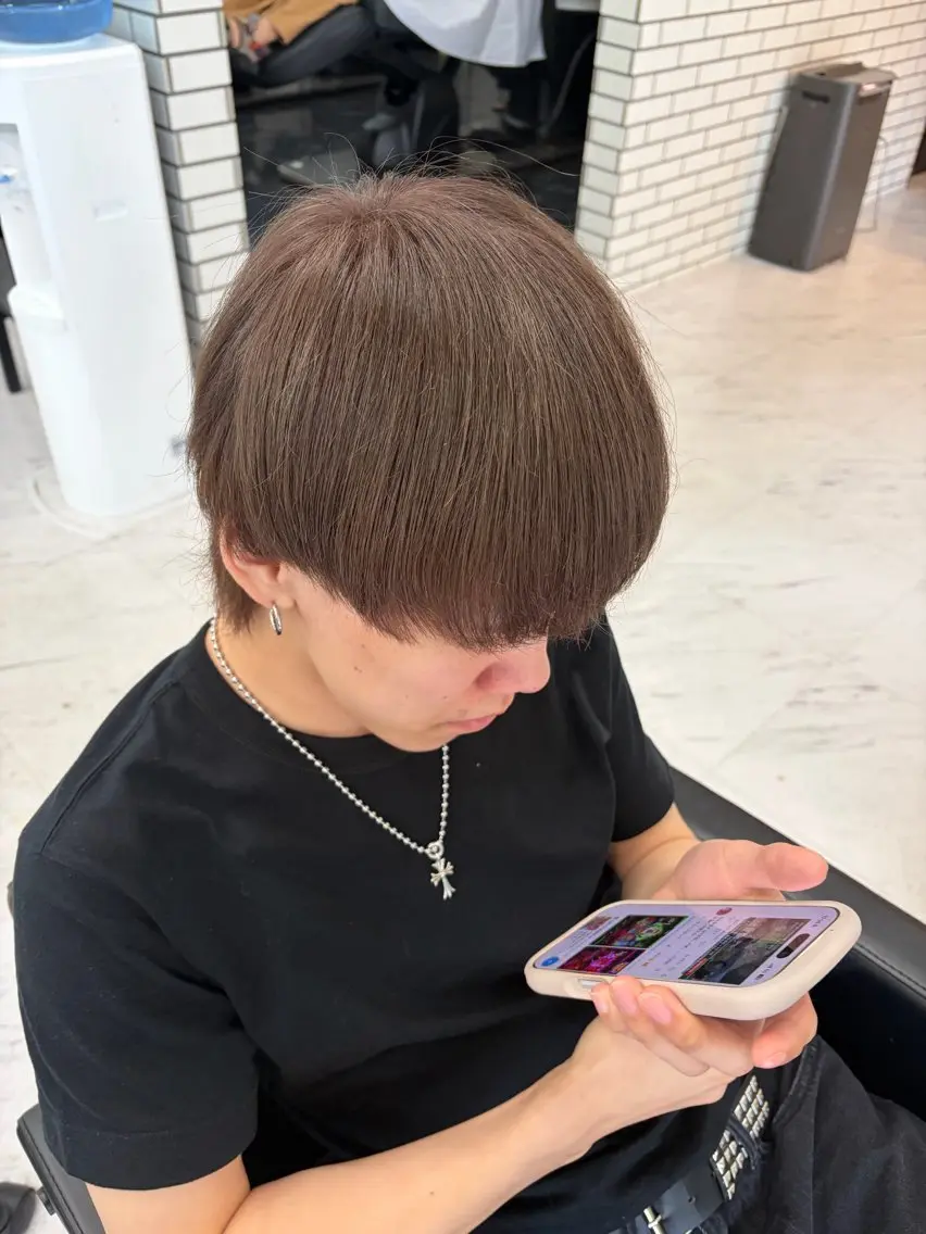 ショート カラー メンズ ブラウンカラー ショコラブラウン ヘアカラー トリートメント ダブルカラー メンズパーマ大成のヘアスタイル