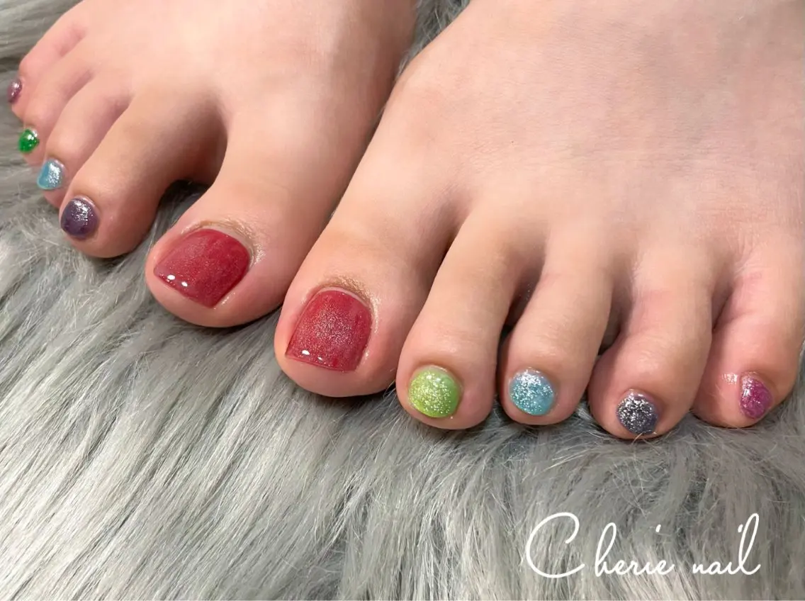 ネイル マグネットネイル シルバー フットネイル Cherienail yunaのネイルデザイン