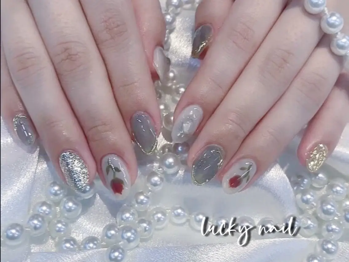 ネイル チークネイル 長さ出し ジェルネイル マグネットネイル 持ち込み Lucky nail 小林和希のネイルデザイン