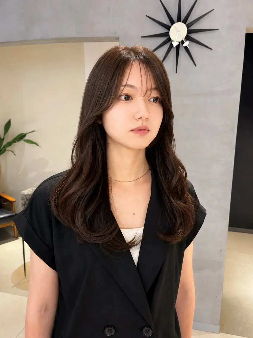 ロング カット ヘアカラー トリートメント 顔周りレイヤー 髪質改善 / AYUのヘアスタイル