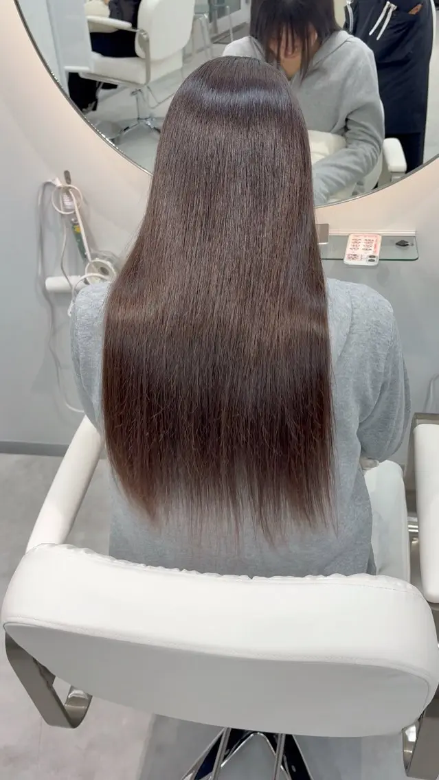 セミロング 美髪縮毛矯正／ツヤ 髪カラー🫧つばさのヘアスタイル