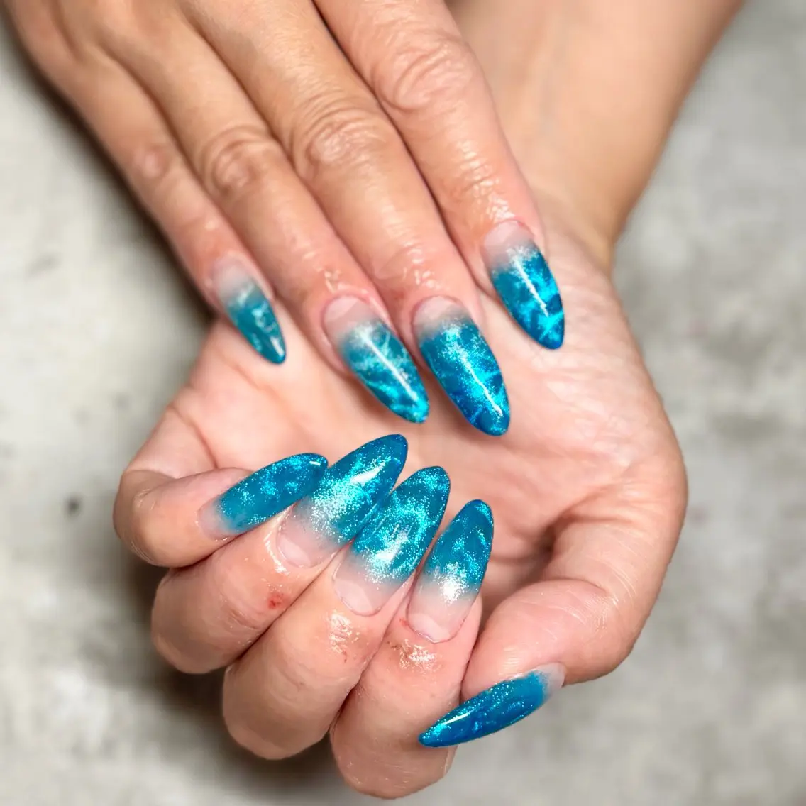 ネイル 長さ出し ネイルチップ ハンドネイル Divine Emaのネイルデザイン