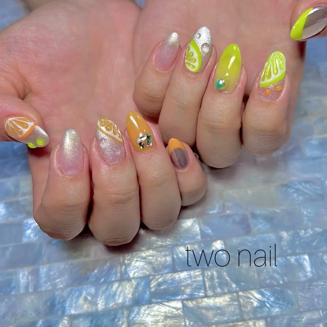 ネイル アートネイル ネイルチップ ホワイト ハンドネイル two nailのネイルデザイン
