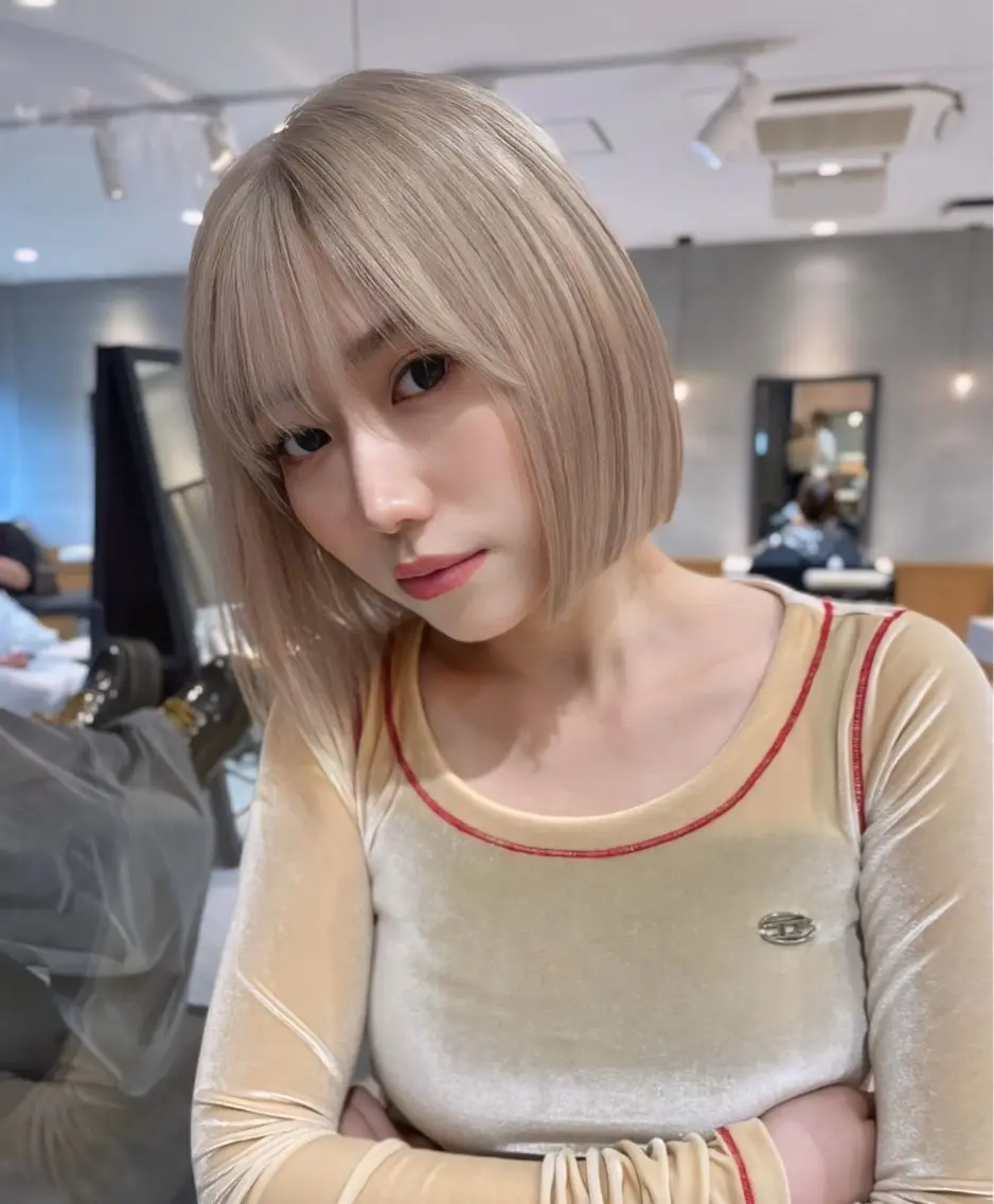 ミディアム カラー 切りっぱなしボブ ボブ ヘアカラー トリートメント Aster 店長 れおんのヘアスタイル