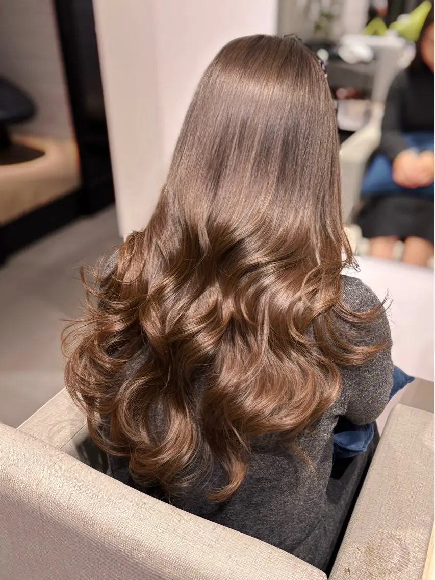 ロング カラー ヘアアレンジ ベージュカラー オリーブベージュ 顔周りカット 韓国風ヘア レイヤーカット カット ヘアカラー トリートメント 銀座/韓国レイヤー/ 艶カラー🍓原田侑依のヘアスタイル