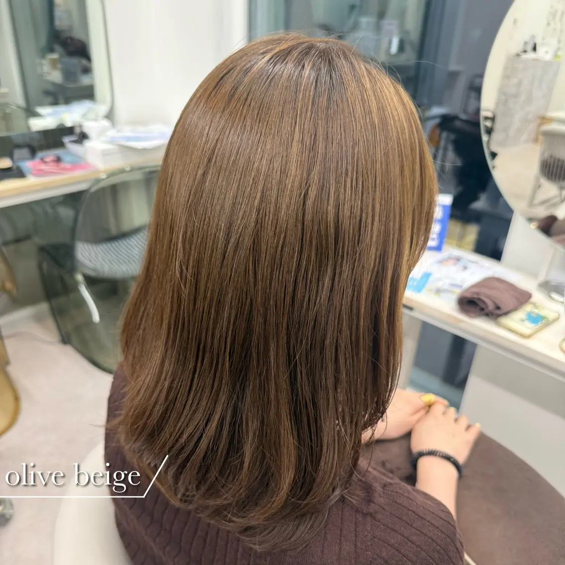 セミロング カラー ベージュカラー 透明感カラー オリーブベージュ オリーブカラー カット ヘアカラー トリートメント 美髪矯正/ベージュ カラー🧸綾里のヘアスタイル