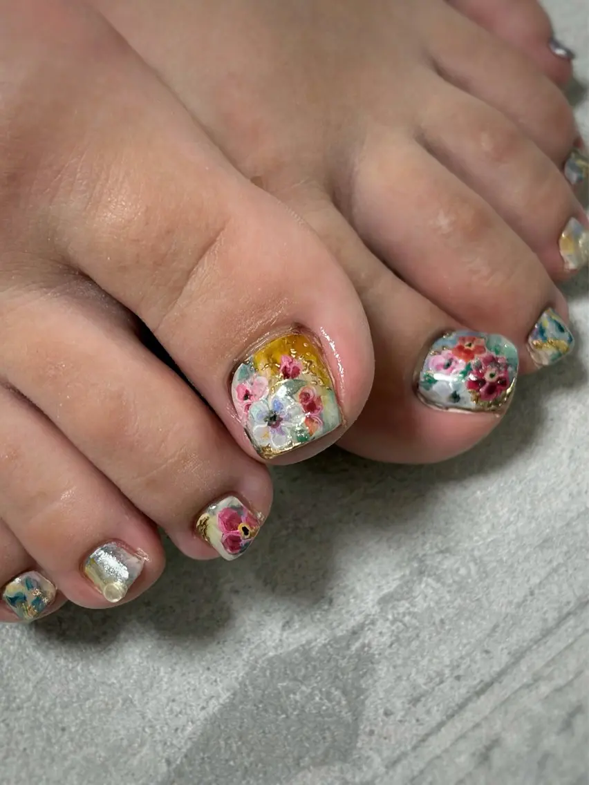 ネイル フットネイル FIORITURA Maikoのネイルデザイン