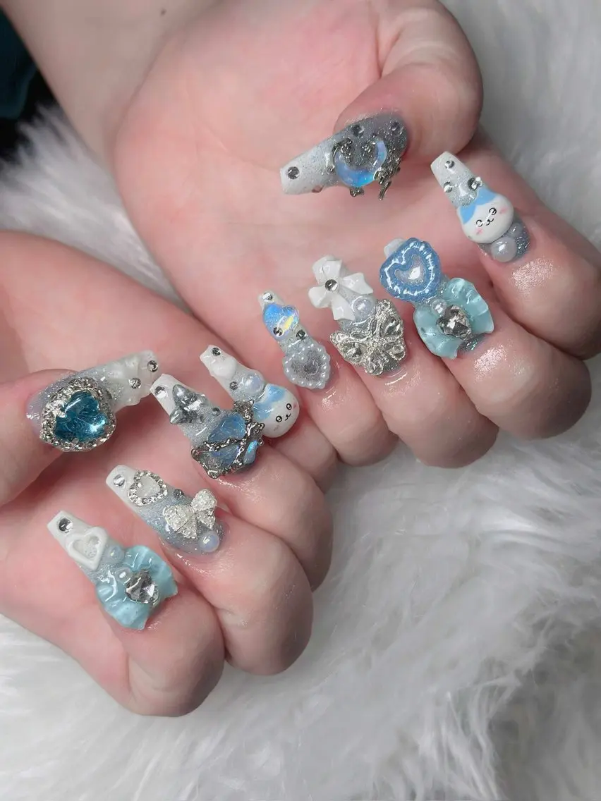 ネイル オーロラネイル フレンチネイル ジェルネイル ハロウィン 韓国ネイル ハンドネイル H.baby Nail Salonのネイルデザイン