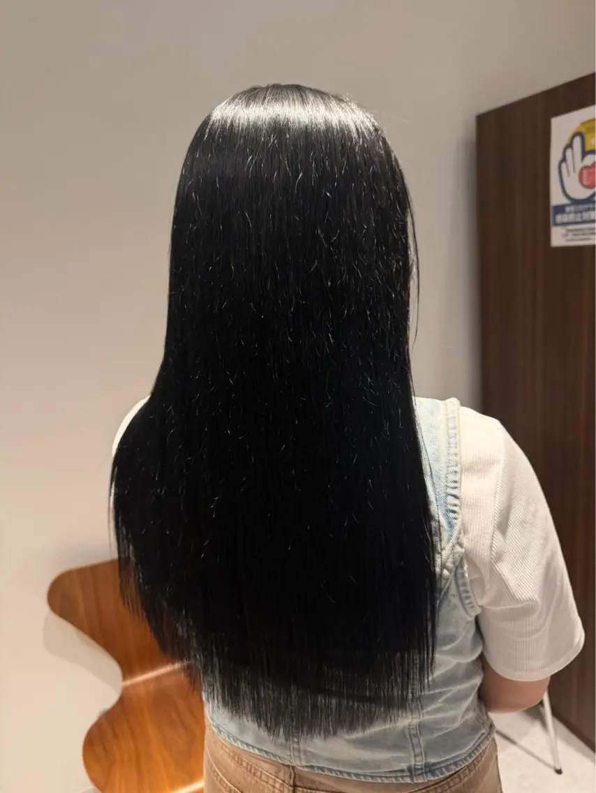 ロング カラー 根本 聖羅のヘアスタイル