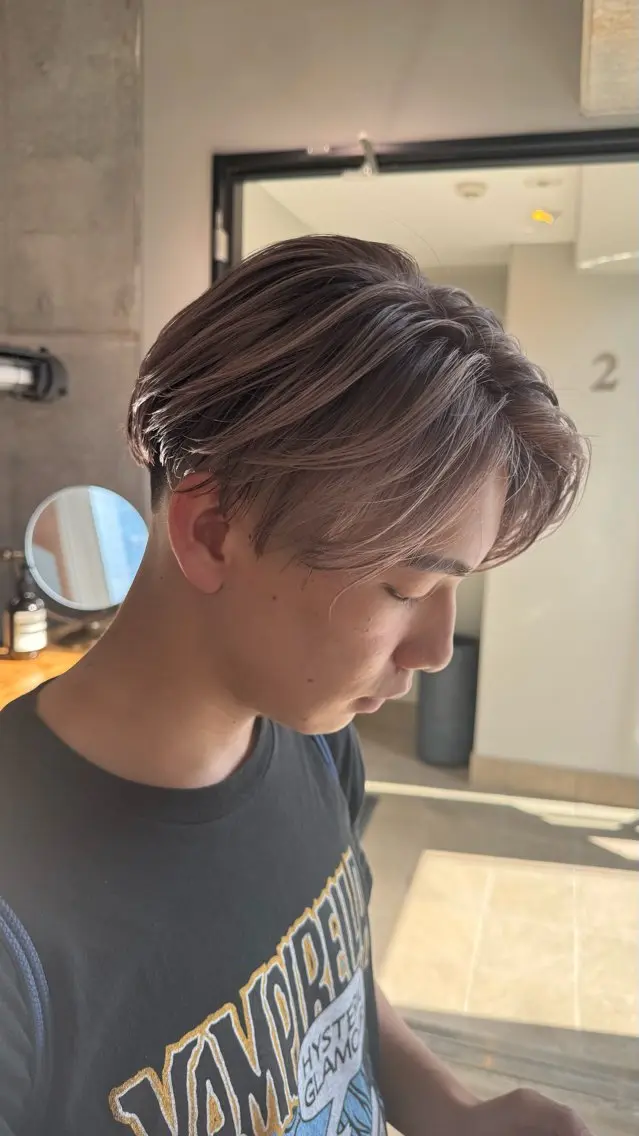 ミディアム カラー メンズ メンズバレイヤージュ バレイヤージュ レイヤーカット Kaho【mens/ ブリーチ/パーマ】のヘアスタイル