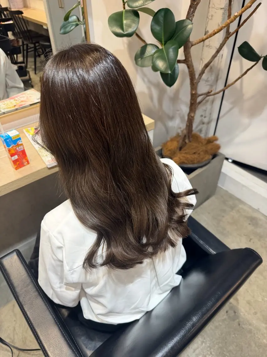 セミロング カラー おとあ 𐙚のヘアスタイル