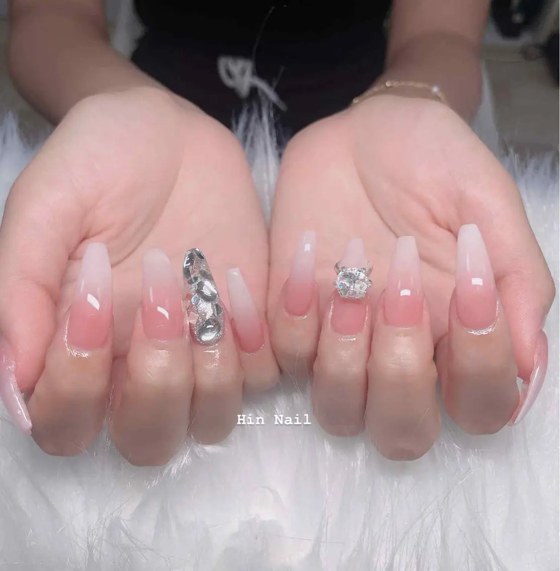 ネイル ハンドネイル HIN NAILのネイルデザイン