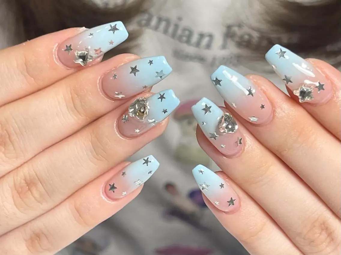 ネイル 長さ出し グラデーション 卒業式 キラキラネイル マグネットネイル Emi🌸Belle Nail Salonのネイルデザイン