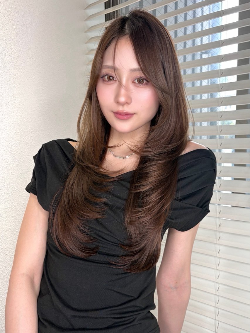 ロング カラー ヘアアレンジ ブリーチ ダブルカラー ブリーチなしカラー くびれヘア ハッシュカット カット 縮毛矯正 トリートメント ヘアセット ブリーチ毛対応美髪 矯正×レイヤー/二響のヘアスタイル