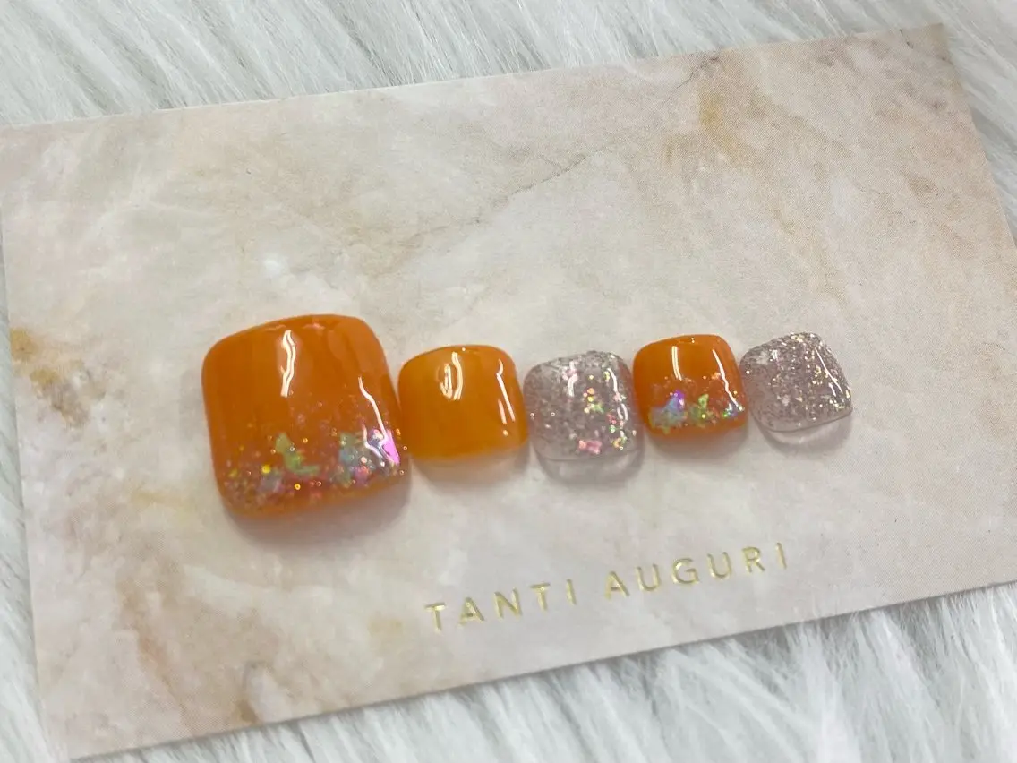 ネイル フットネイル reyel Aのネイルデザイン