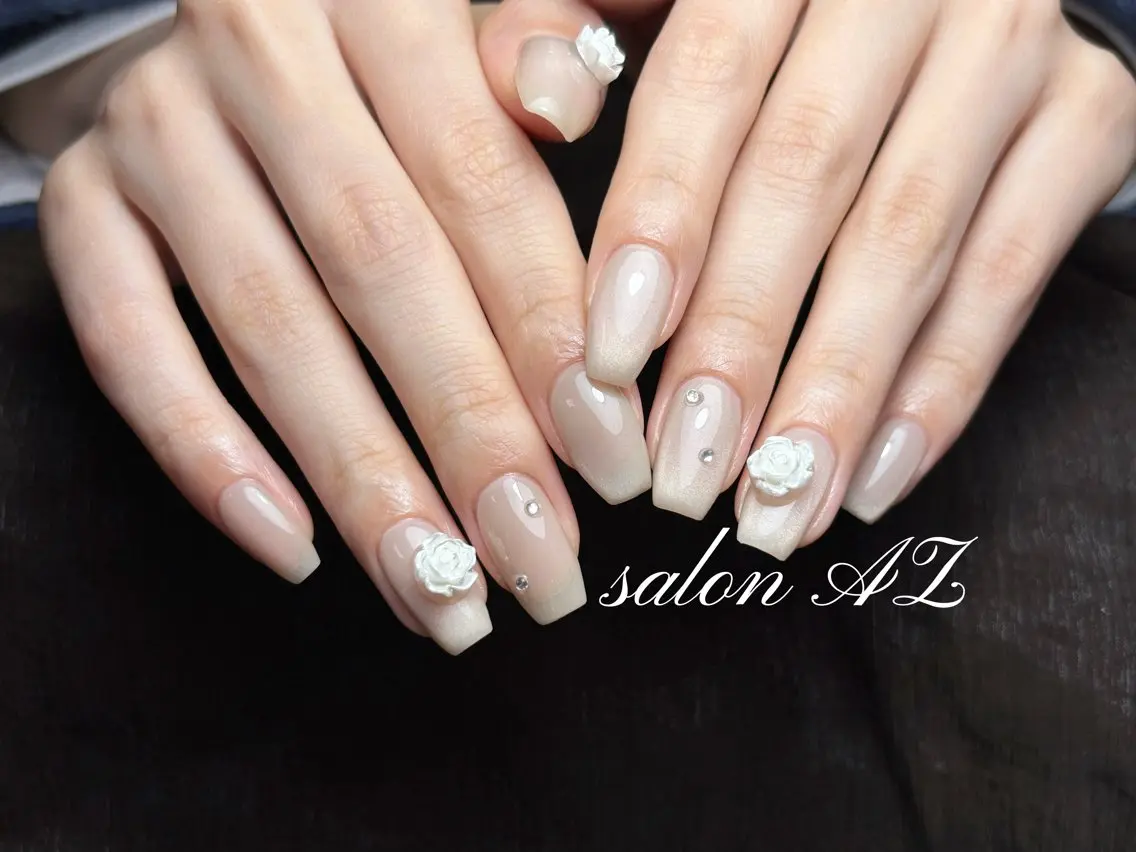 ネイル 桜ネイル 長さ出し フットネイル フレンチネイル ジェルネイル salon AZのネイルデザイン