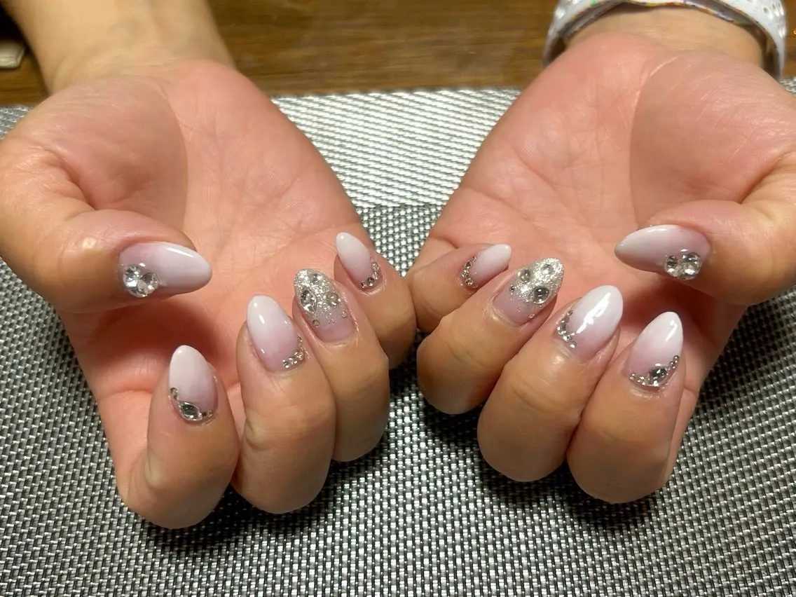 ネイル ホワイト ハンドネイル i nailのネイルデザイン