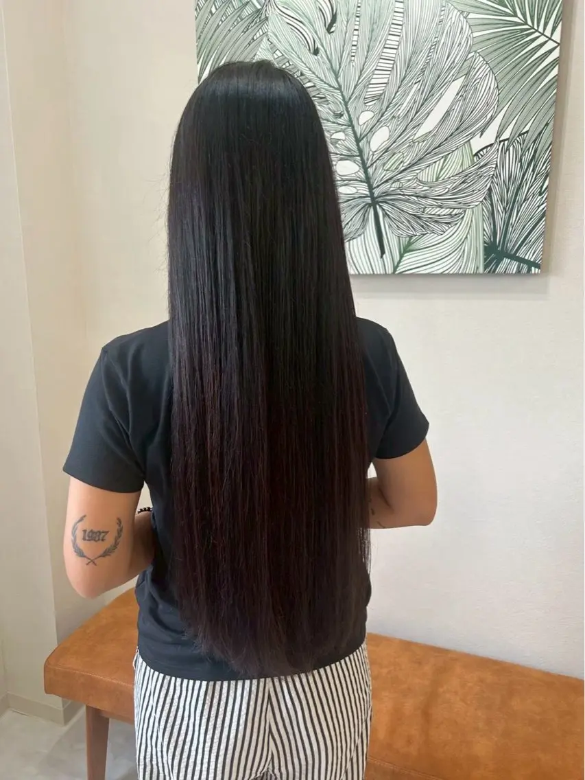 ロング カット センターパート 韓国ヘア・綾也のヘアスタイル